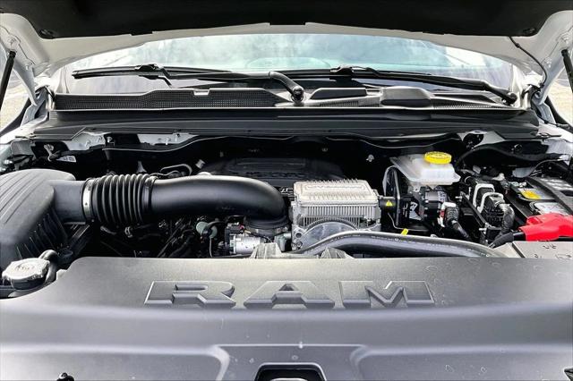 New 2026 Bright White Clear-Coat Exterior Paint RAM LARAMIE image 35