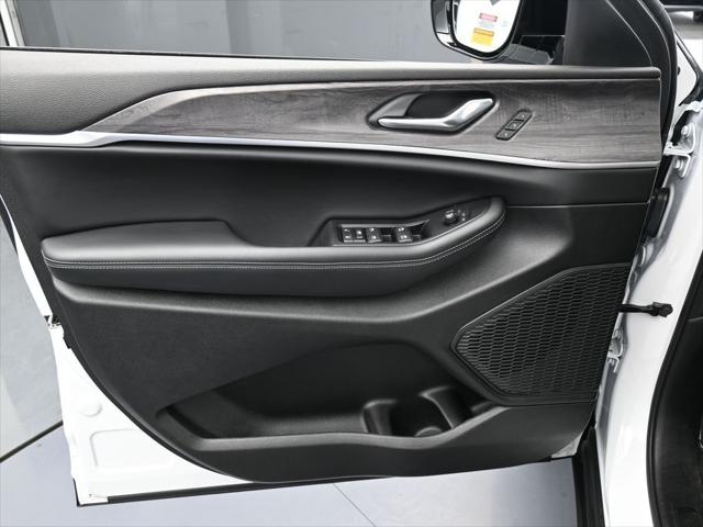 2024 Jeep Grand Cherokee Limited 4x2