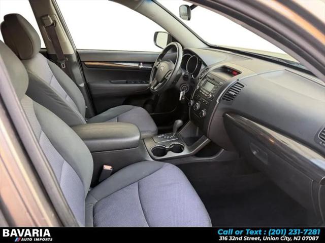 2012 Kia Sorento LX