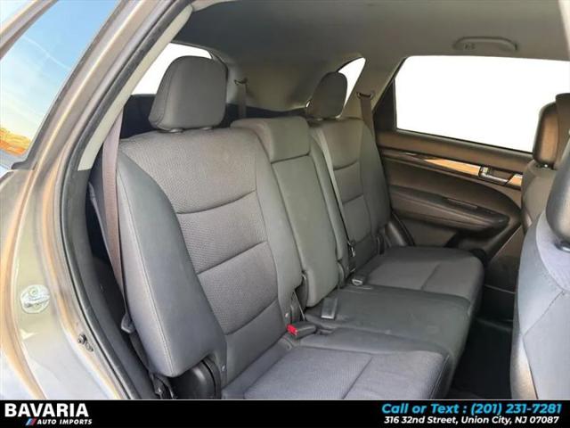 2012 Kia Sorento LX