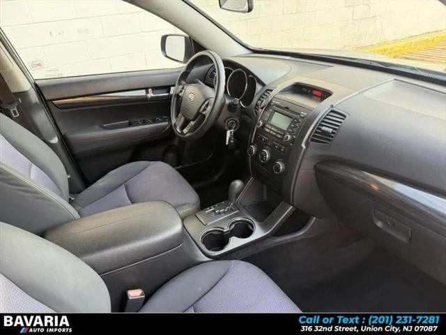 2012 Kia Sorento LX