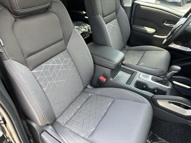 2026 Nissan Frontier Crew Cab Long Bed SV 4x4