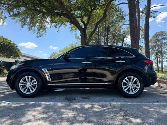 2017 INFINITI QX70 3.7