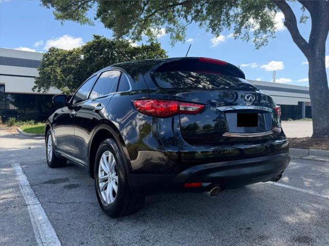 2017 INFINITI QX70 3.7