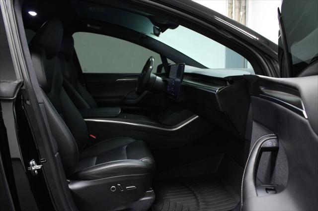 2022 Tesla Model X Plaid Tri Motor All-Wheel Drive