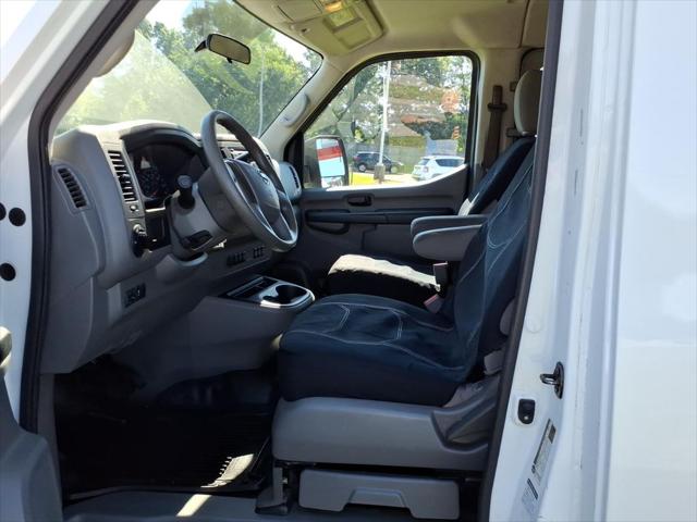 2017 Nissan 3500 S V6