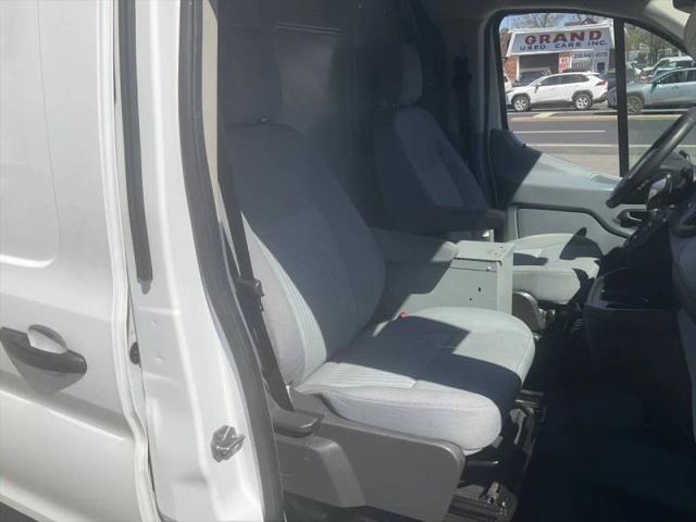 2018 Ford Transit w/Sliding Side Door w/LWB
