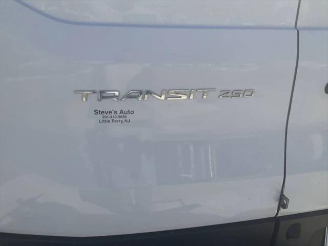 2018 Ford Transit w/Sliding Side Door w/LWB