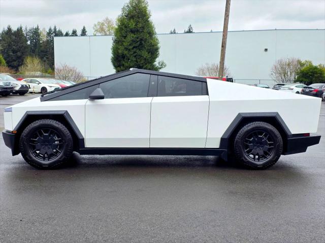 2024 Tesla Cybertruck Cyberbeast