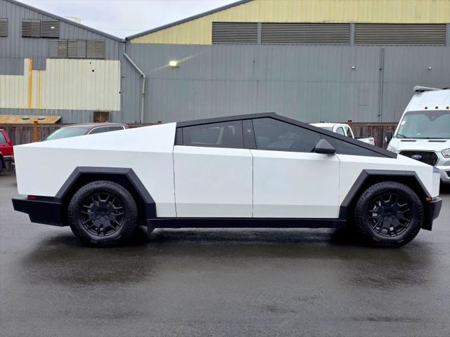 2024 Tesla Cybertruck Cyberbeast