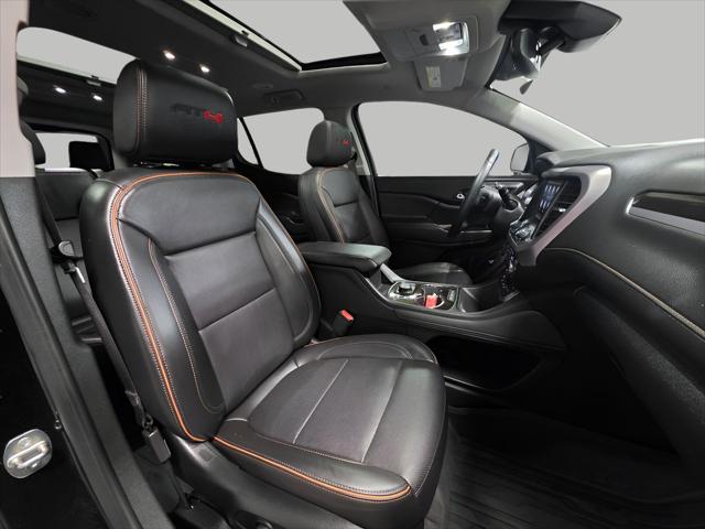 2023 GMC Acadia AWD AT4