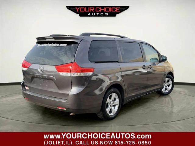 2013 Toyota Sienna LE V6 8 Passenger