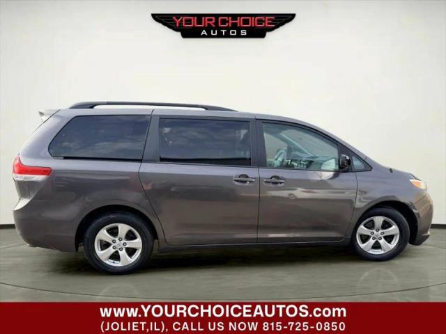 2013 Toyota Sienna LE V6 8 Passenger