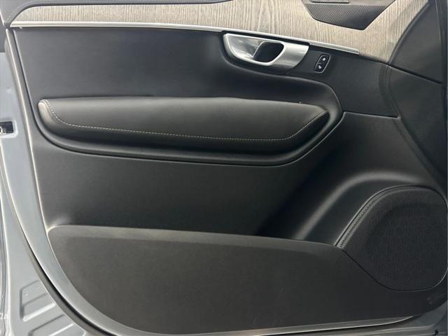 2023 Volvo XC90 B6 Ultimate 7-Seater