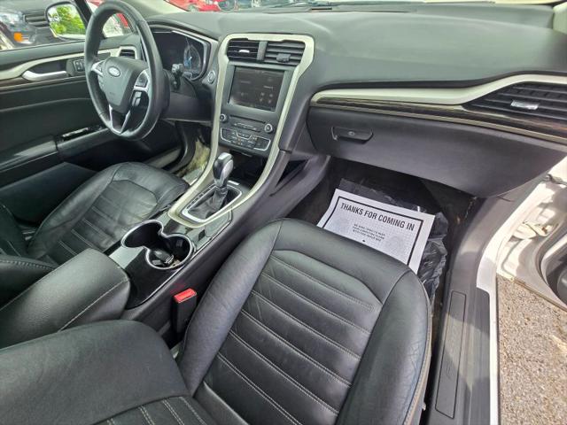 2016 Ford Fusion SE