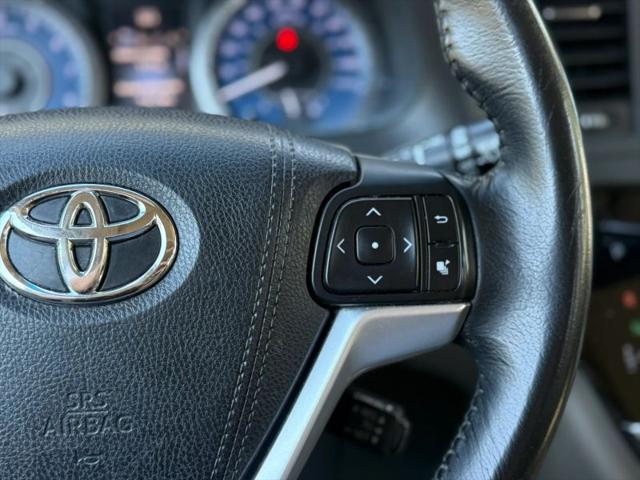 2016 Toyota Sienna XLE 8 Passenger