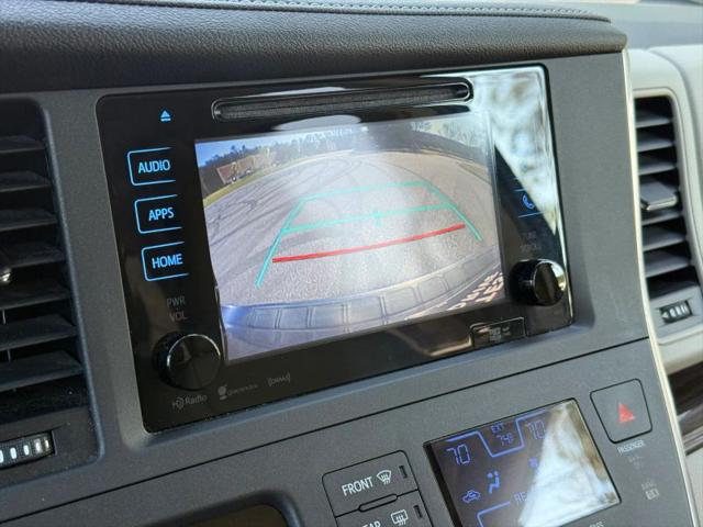 2016 Toyota Sienna XLE 8 Passenger