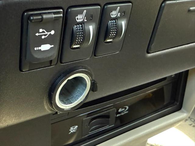 2016 Toyota Sienna XLE 8 Passenger