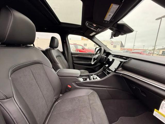 2026 Jeep Grand Cherokee L Altitude 4x4