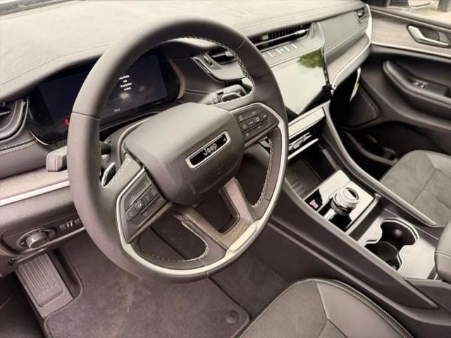 2026 Jeep Grand Cherokee L Altitude 4x4