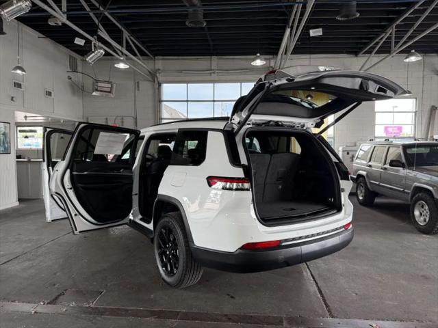 2026 Jeep Grand Cherokee L Altitude 4x4