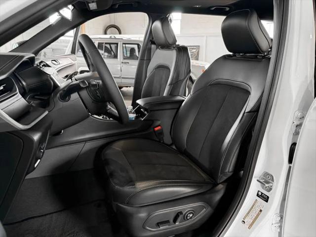 2026 Jeep Grand Cherokee L Altitude 4x4
