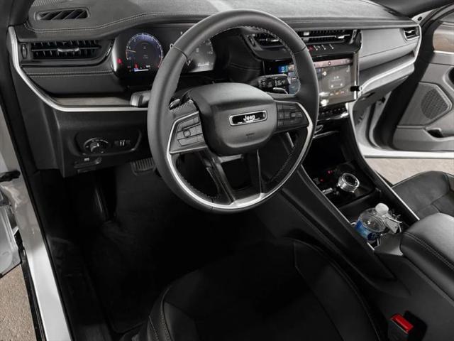 2026 Jeep Grand Cherokee L Altitude 4x4