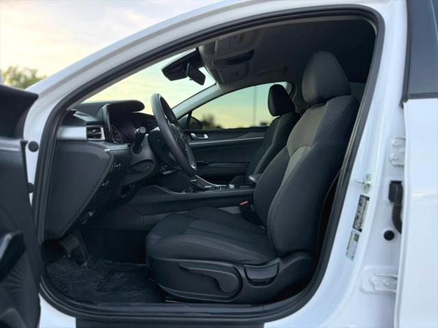 2023 Kia K5 LXS