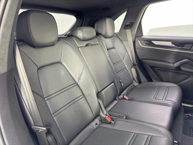 2024 Porsche Cayenne S