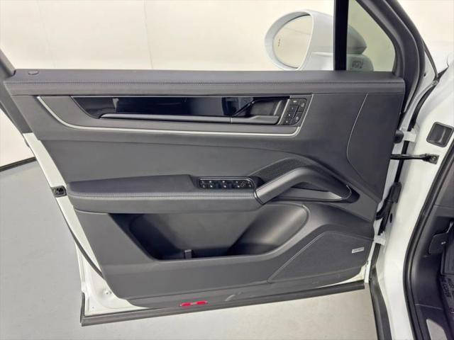 2024 Porsche Cayenne S