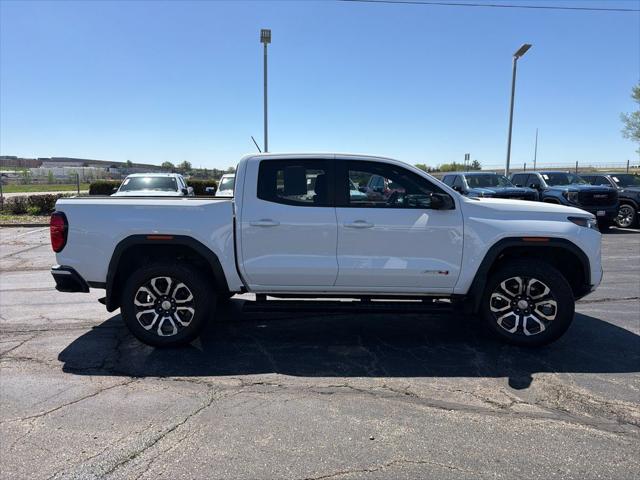 2024 GMC Canyon 4WD AT4