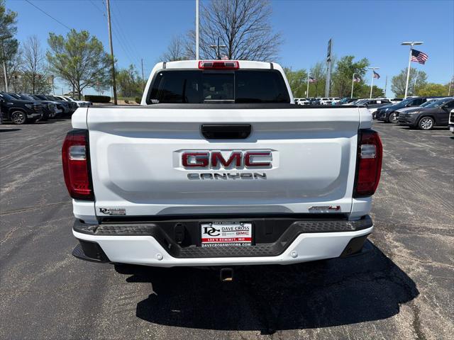 2024 GMC Canyon 4WD AT4