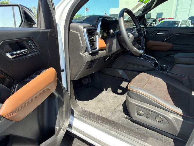 2024 GMC Canyon 4WD AT4