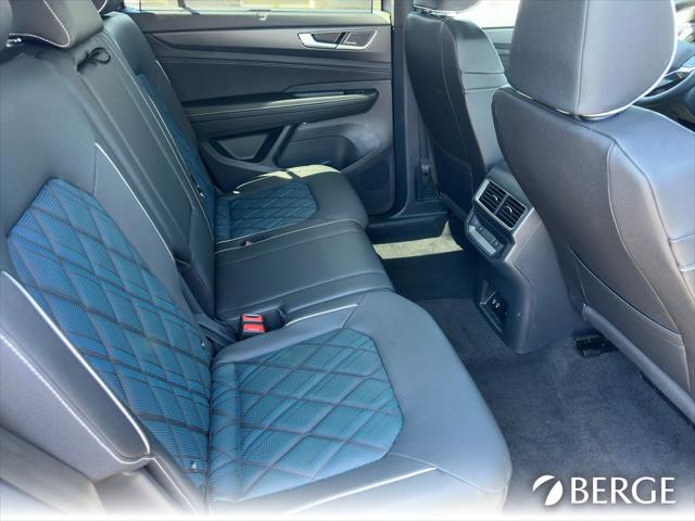 2026 Volkswagen Atlas Cross Sport SEL Premium R-Line