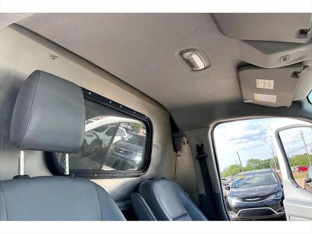 2019 Ford Transit w/Sliding Side Door w/RWB