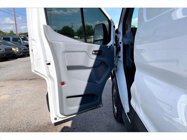 2019 Ford Transit w/Sliding Side Door w/RWB