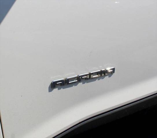 2017 GMC Acadia SLT-1