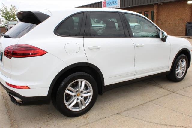 2016 Porsche Cayenne Platinum Edition AWD