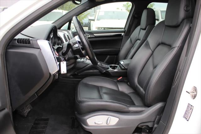 2016 Porsche Cayenne Platinum Edition AWD