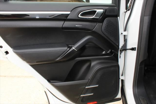 2016 Porsche Cayenne Platinum Edition AWD