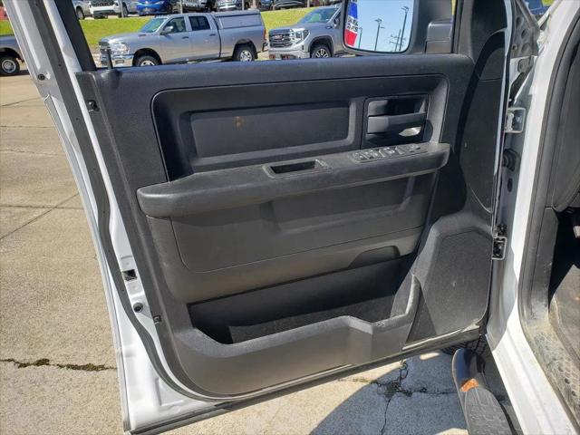 2019 Ram 1500 Classic Express Quad Cab 4x4 6'4" Box