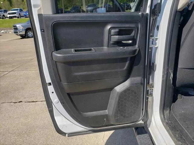 2019 Ram 1500 Classic Express Quad Cab 4x4 6'4" Box