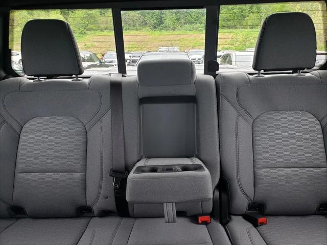 2025 Ram 1500 Big Horn Crew Cab 4x4 5'7" Box