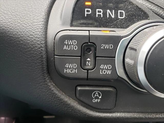 2025 Ram 1500 Big Horn Crew Cab 4x4 5'7" Box
