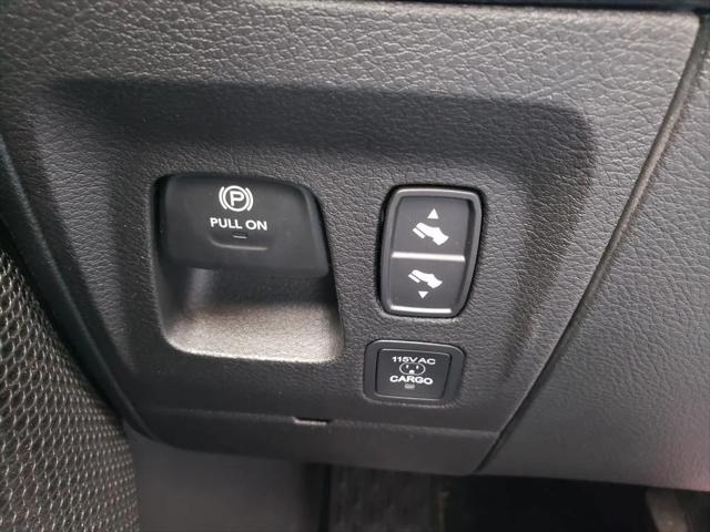 2025 Ram 1500 Big Horn Crew Cab 4x4 5'7" Box