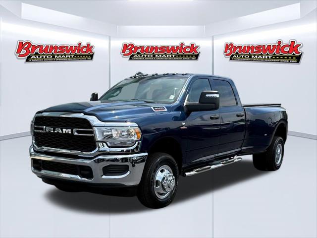 2024 Ram 3500 Tradesman Crew Cab 4x4 8' Box for sale in Brunswick, OH