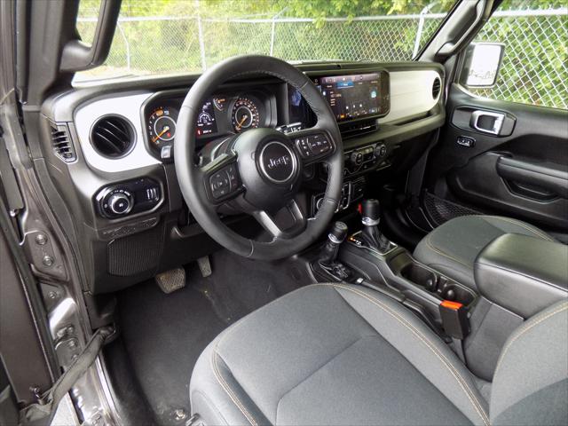 2025 Jeep Wrangler 4-Door Summit 4x4