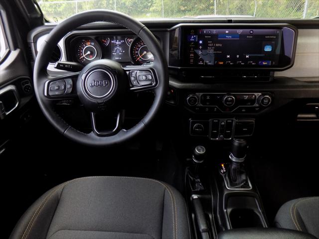 2025 Jeep Wrangler 4-Door Summit 4x4