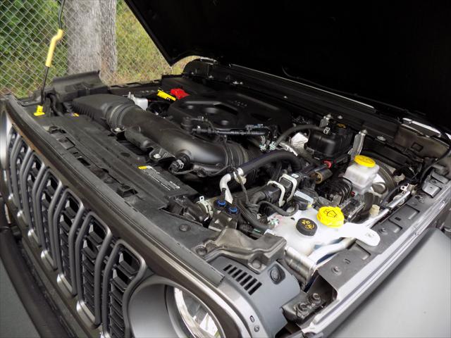 2025 Jeep Wrangler 4-Door Summit 4x4