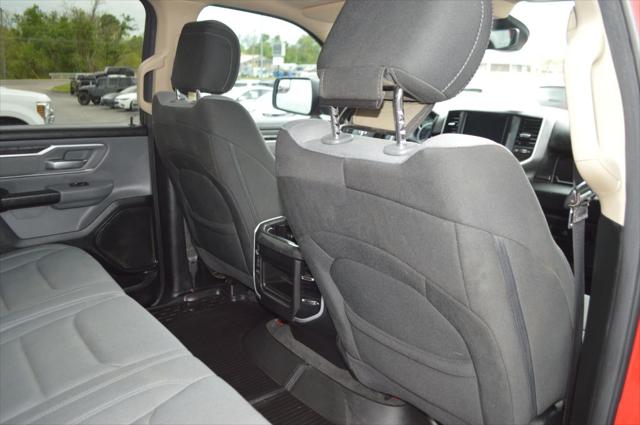 2020 Ram 1500 Big Horn Crew Cab 4x4 5'7" Box